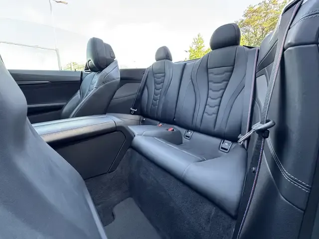 BMW 840