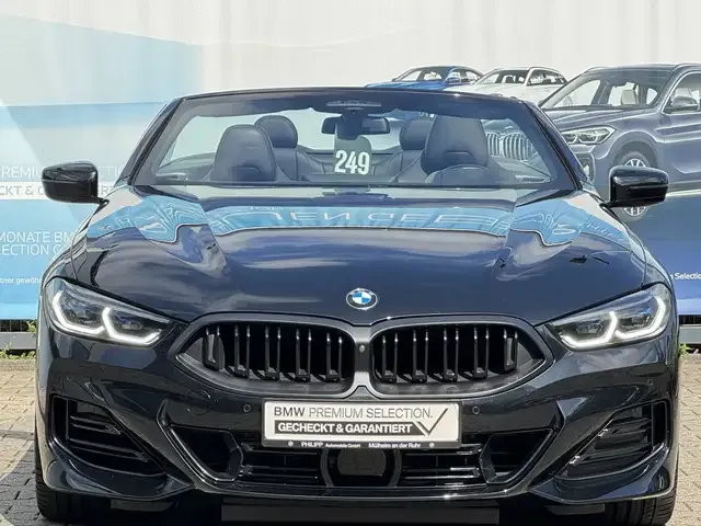 BMW 840