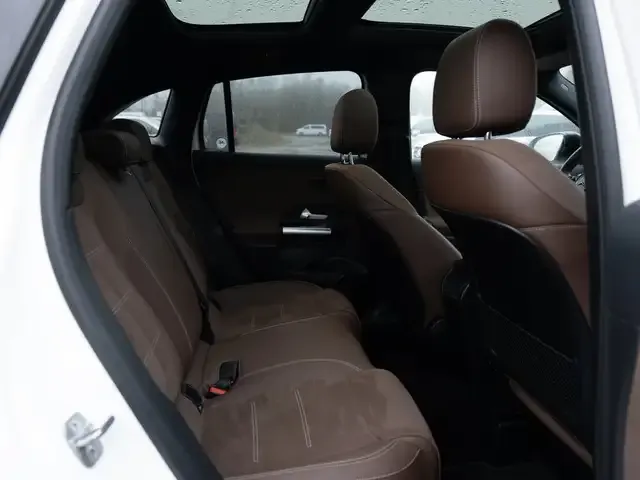 Mercedes-Benz GLA 200