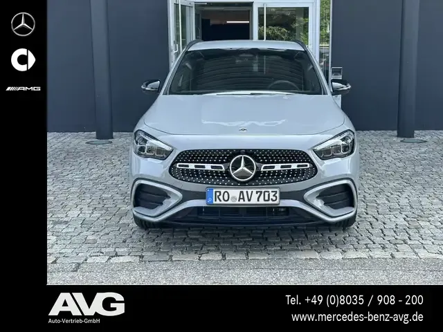 Mercedes-Benz GLA 200