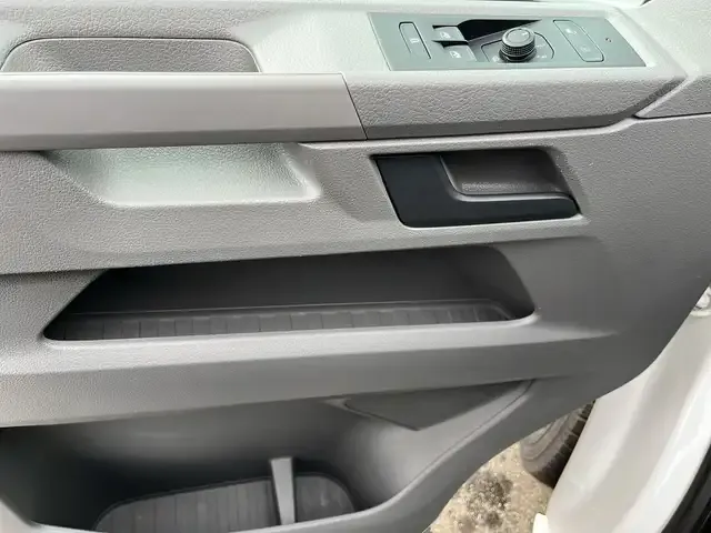 Volkswagen T6.1 Caravelle