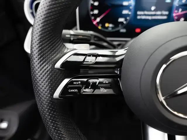 Mercedes-Benz CLE 200