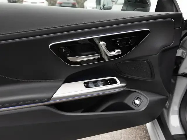 Mercedes-Benz CLE 200