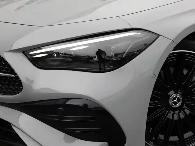 Mercedes-Benz CLE 200