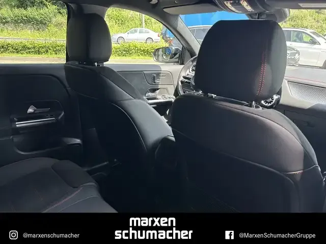 Mercedes-Benz EQA 350