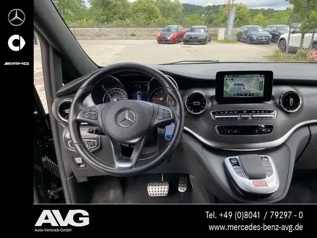Mercedes-Benz V 250