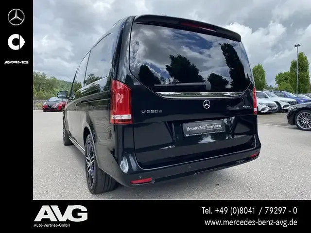 Mercedes-Benz V 250