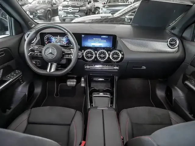 Mercedes-Benz GLA 180