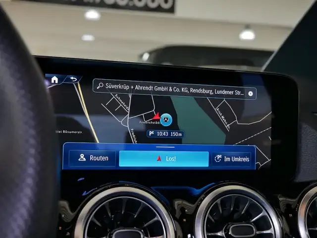 Mercedes-Benz GLA 180