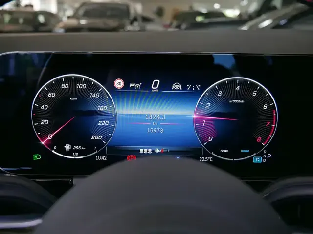 Mercedes-Benz GLA 180