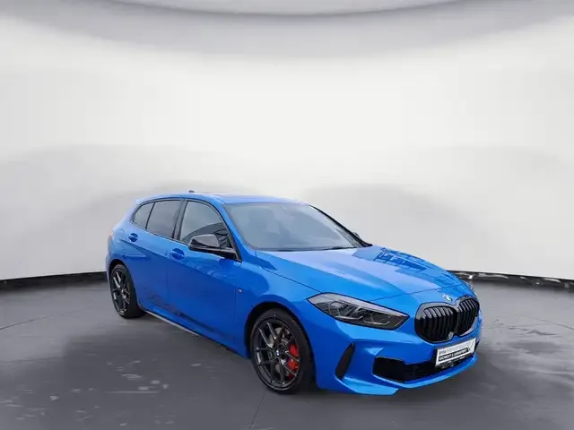 BMW 128