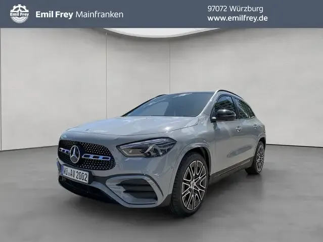 Mercedes-Benz GLA 200