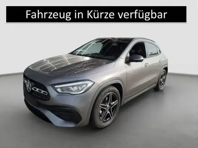 Mercedes-Benz GLA 200