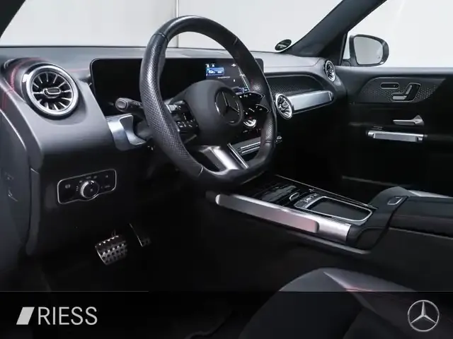 Mercedes-Benz EQB 350