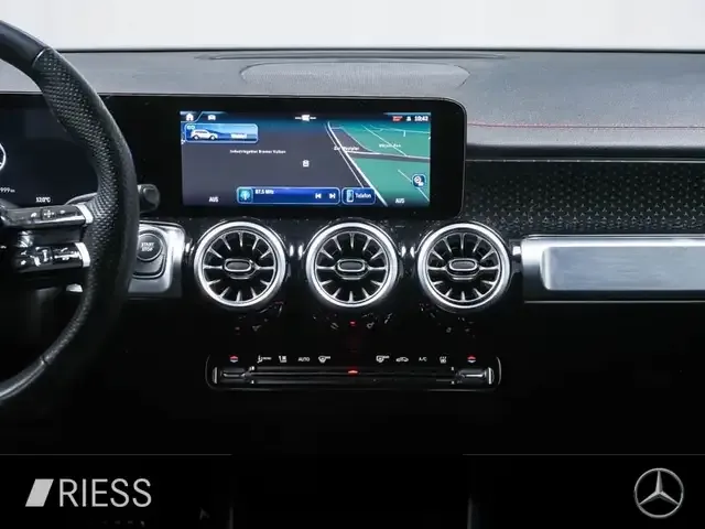 Mercedes-Benz EQB 350