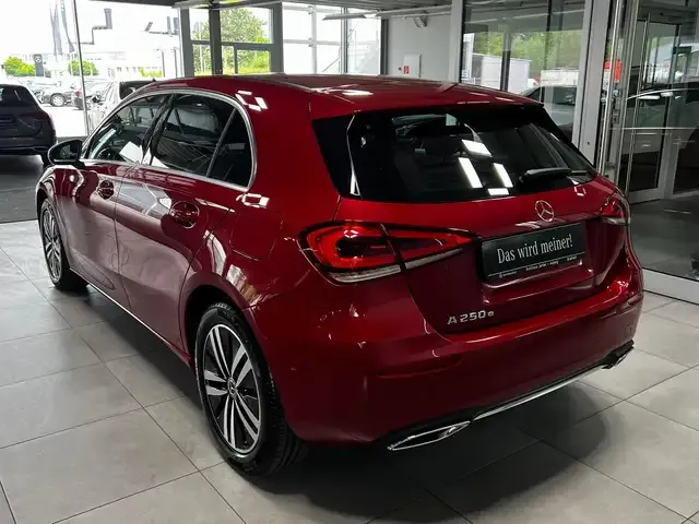 Mercedes-Benz A 250
