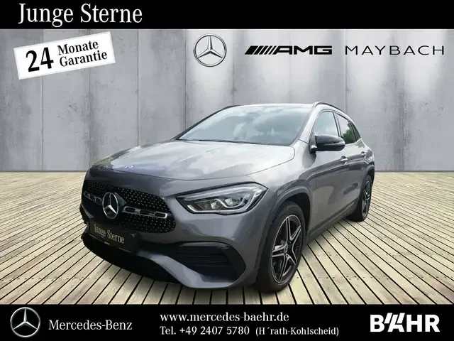 Mercedes-Benz GLA 220