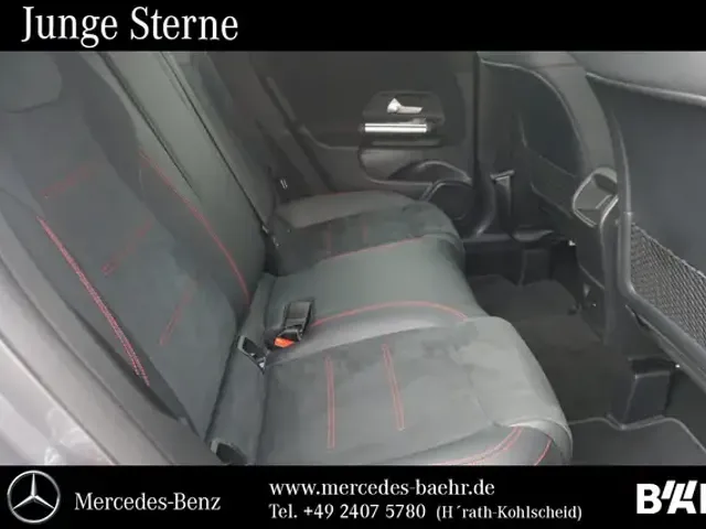 Mercedes-Benz GLA 220