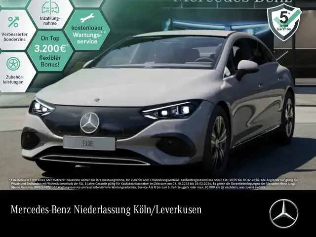 Mercedes-Benz EQE 300