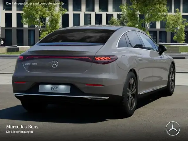 Mercedes-Benz EQE 300