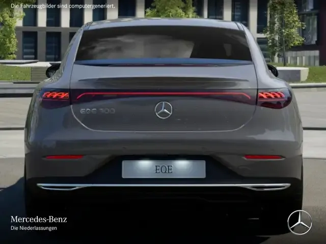 Mercedes-Benz EQE 300