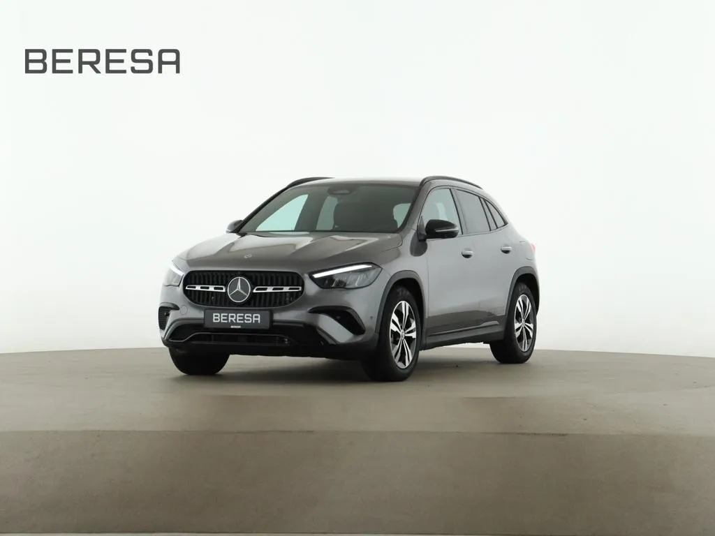 Mercedes-Benz GLA 180