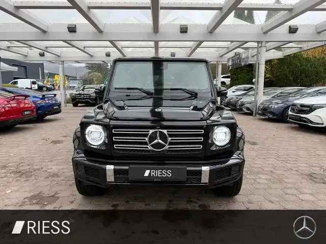 Mercedes-Benz G 400