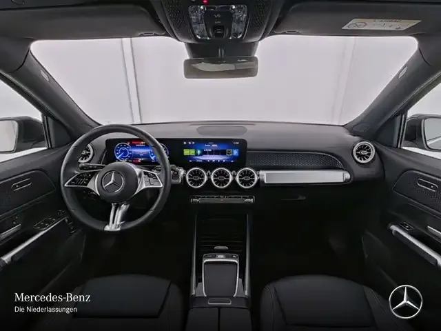 Mercedes-Benz EQB 300