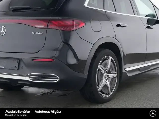 Mercedes-Benz EQE SUV