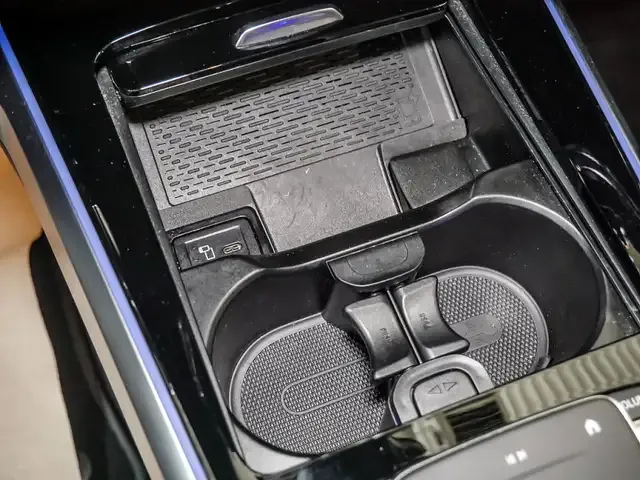 Mercedes-Benz EQB 250