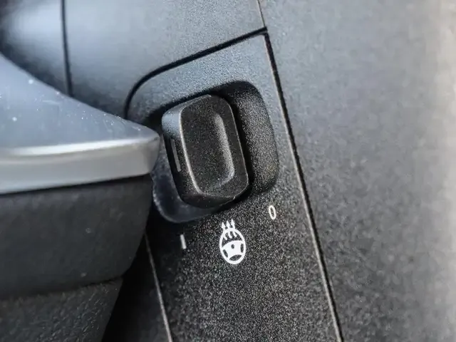 Mercedes-Benz EQB 300