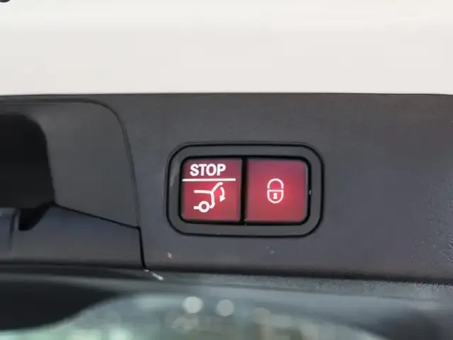 Mercedes-Benz EQB 300