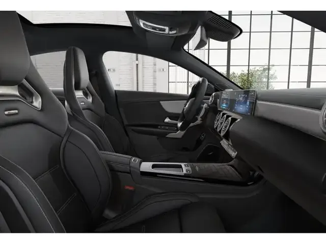 Mercedes-Benz CLA 45 AMG