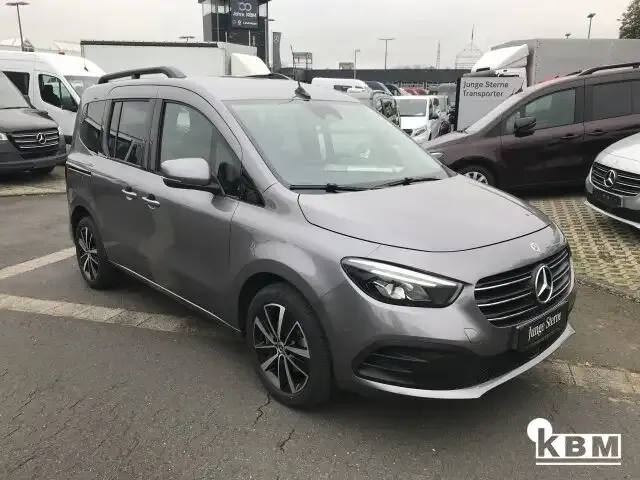 Mercedes-Benz Sonstiges