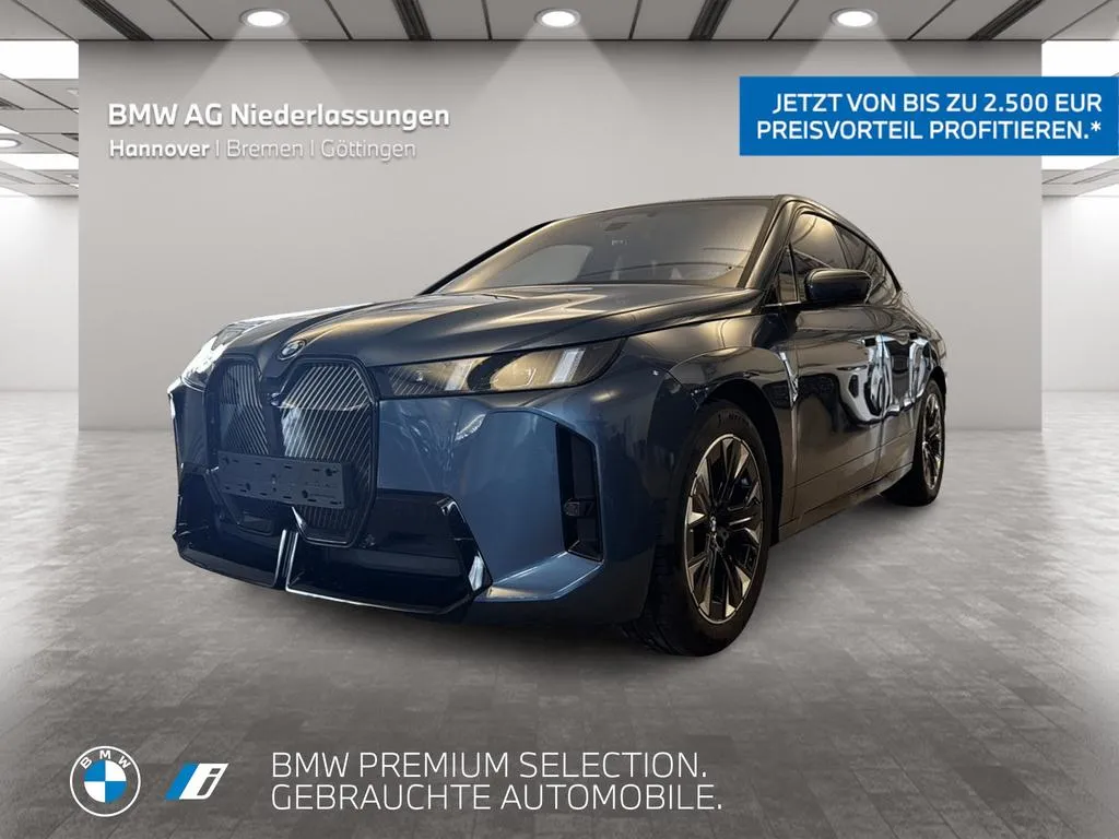 BMW iX