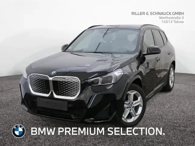 BMW iX1