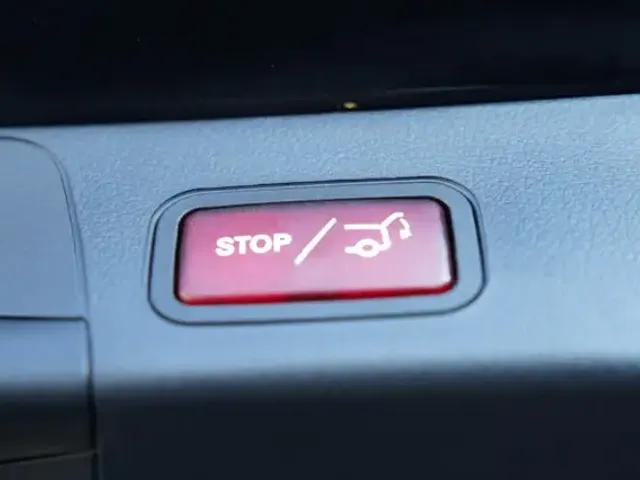 Mercedes-Benz EQB 300