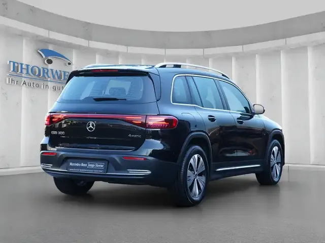 Mercedes-Benz EQB 300