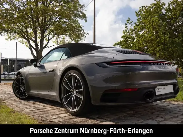 Porsche 992