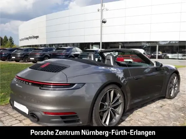 Porsche 992