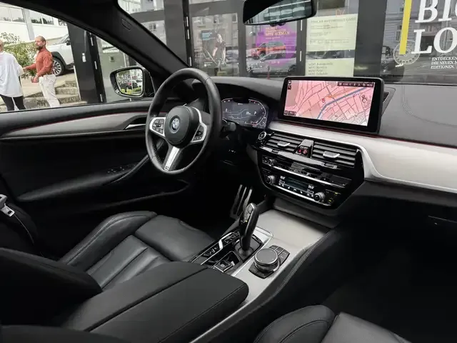 BMW 545