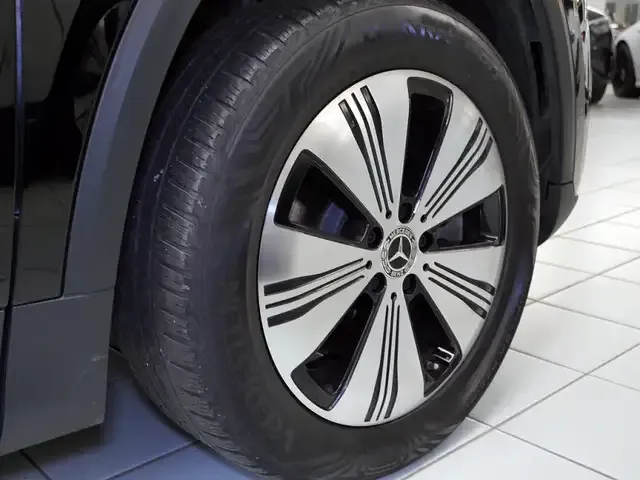 Mercedes-Benz EQA 250