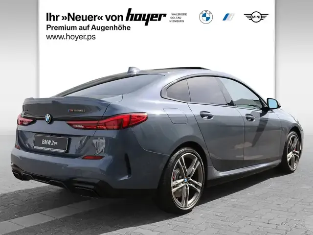 BMW 235