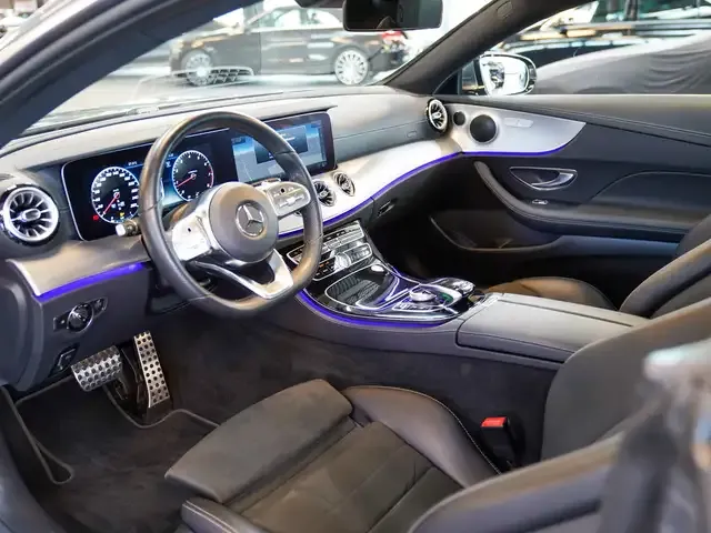Mercedes-Benz E 200