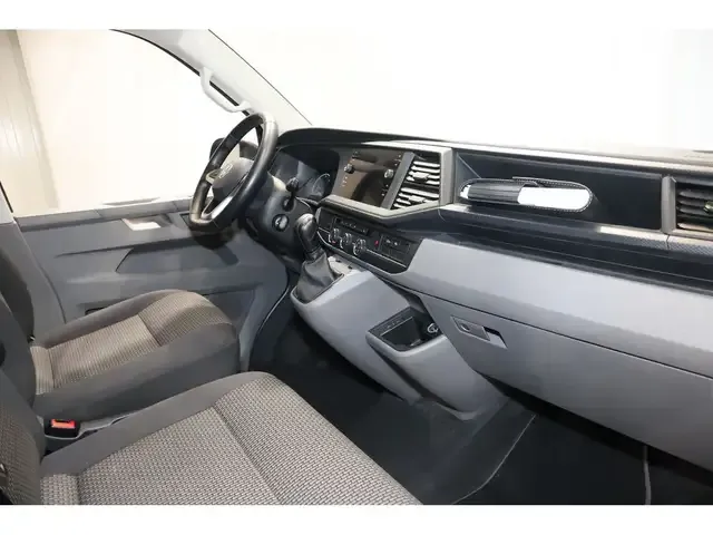 Volkswagen T6.1 Transporter