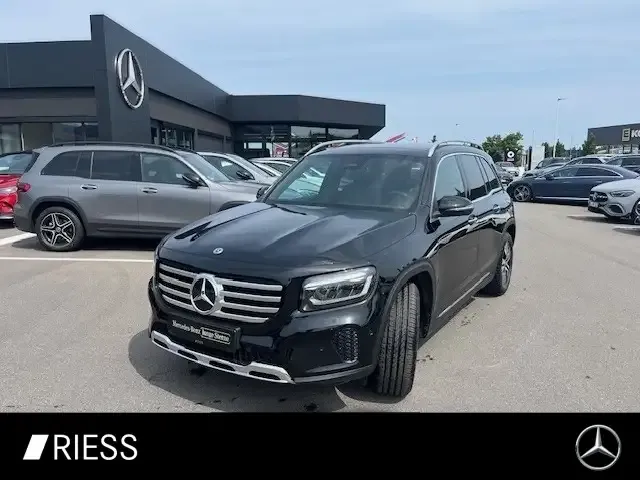 Mercedes-Benz GLB 250