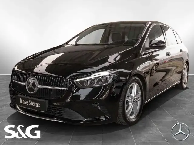 Mercedes-Benz B 220