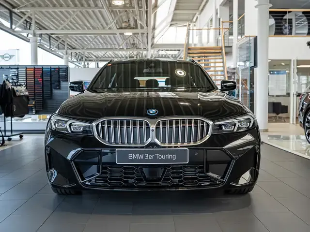 BMW 330