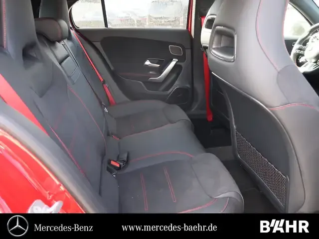 Mercedes-Benz A 45 AMG