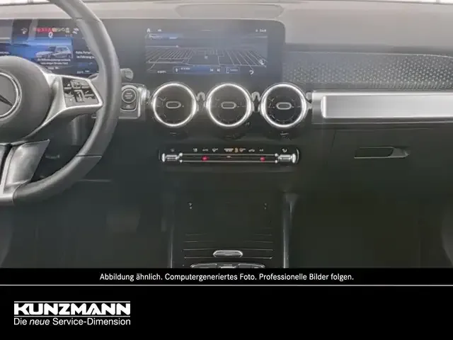 Mercedes-Benz GLB 220